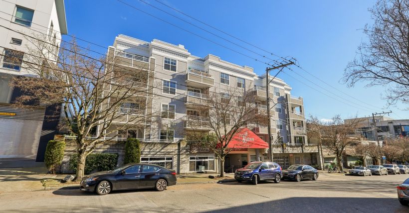 Vibrant Lower Queen Anne Living